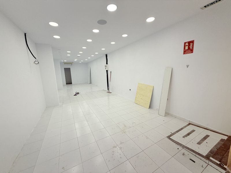 Local en pasaje Metge Antoni Serra