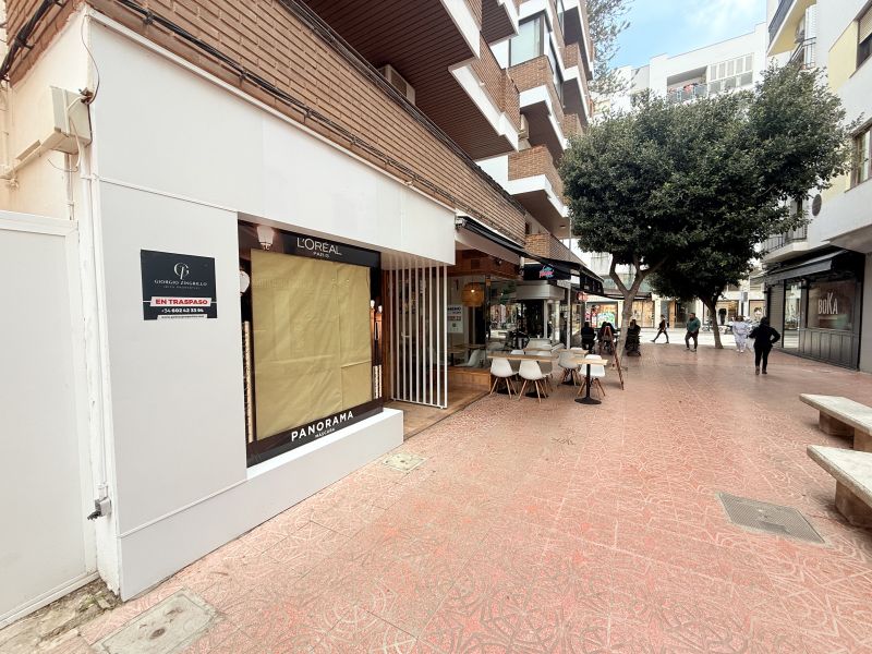 Local en pasaje Metge Antoni Serra