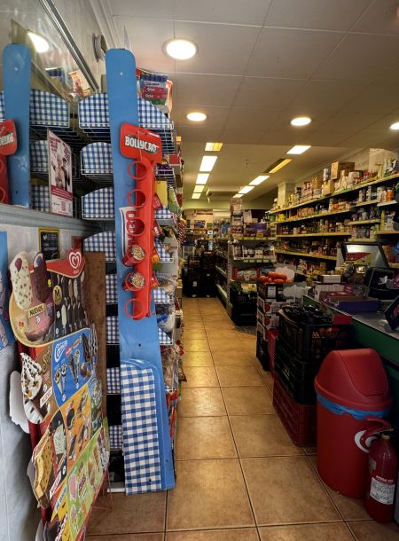 Supermarket in Av. España