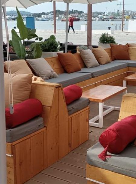 Cocktail bar in Av. Andanes