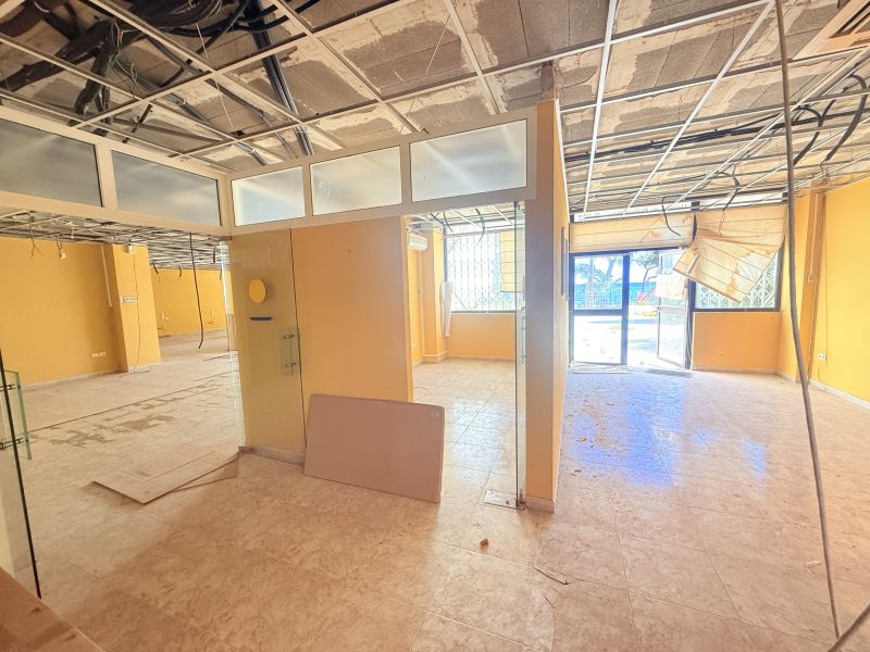 Local comercial con vista mar