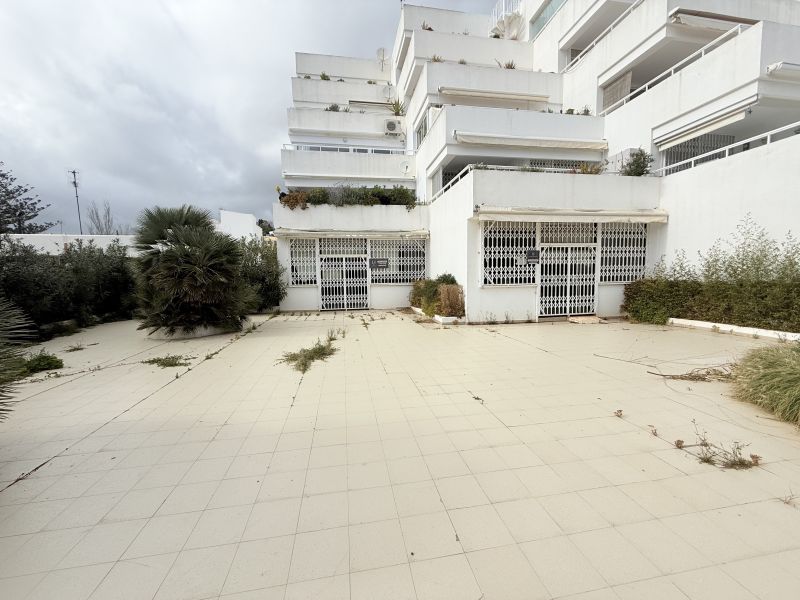 Local comercial con vista mar