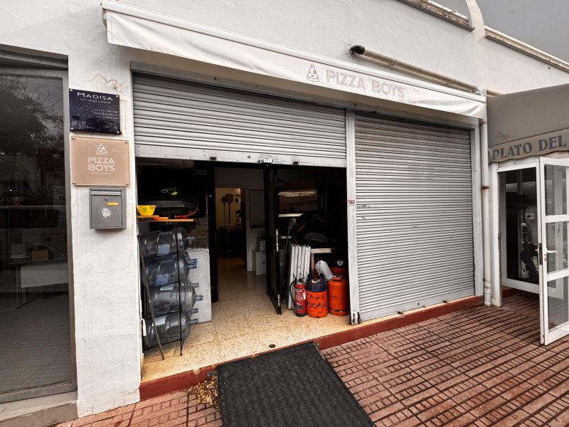 Obrador artesanal para la  preparación de pizza/pan.