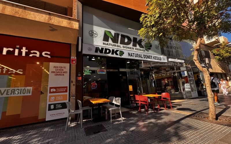 Restaurant in Av. España