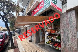 Supermarket in Av. España