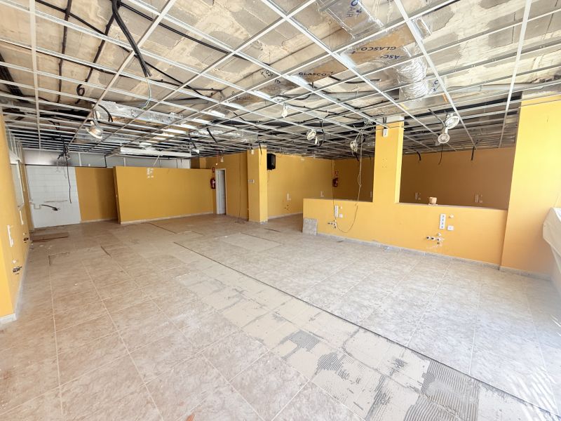 Local comercial con  vista mar