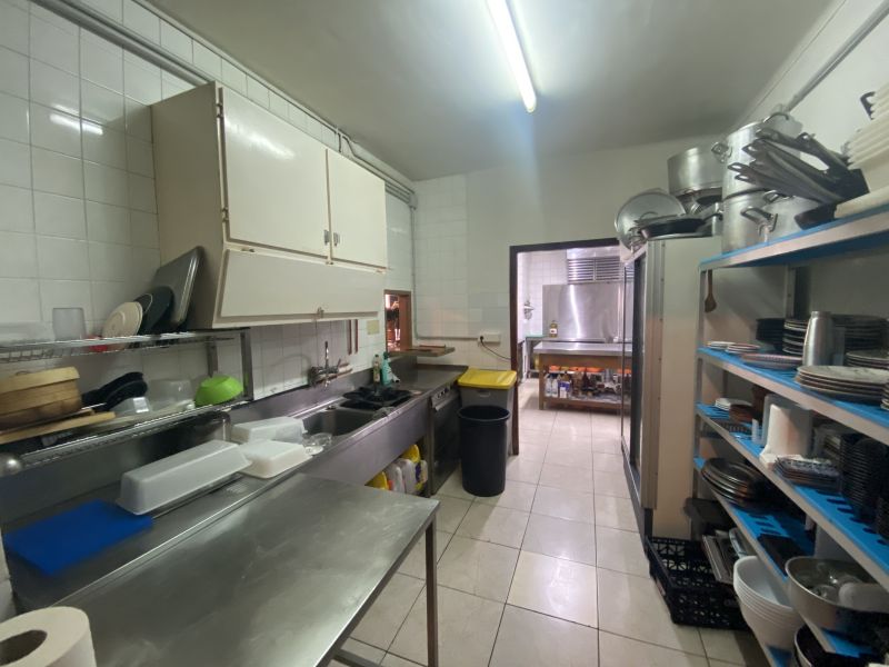 Bar restaurante en calle Bisbe Abad y Lasierra