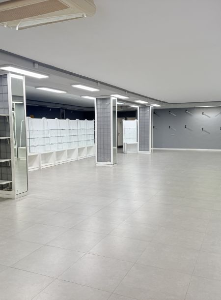 Premises first line sea cala de Bou