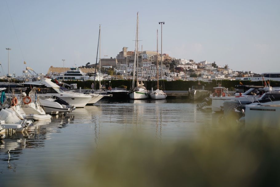 Cafe concierto in Marina Botafoch