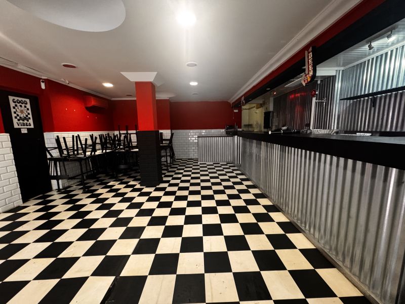 Restaurante en calle General Prim